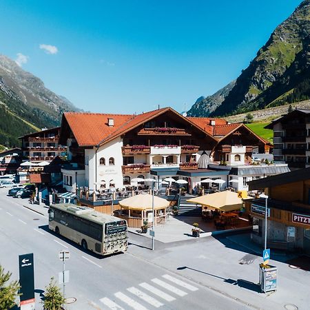 Hotel Mittagskogel Pitztal ザンクト・レオンハルト・イム・ピッツタール エクステリア 写真