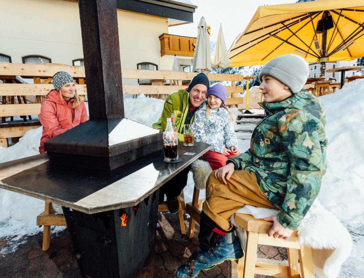 Hotel Mittagskogel Pitztal ザンクト・レオンハルト・イム・ピッツタール エクステリア 写真