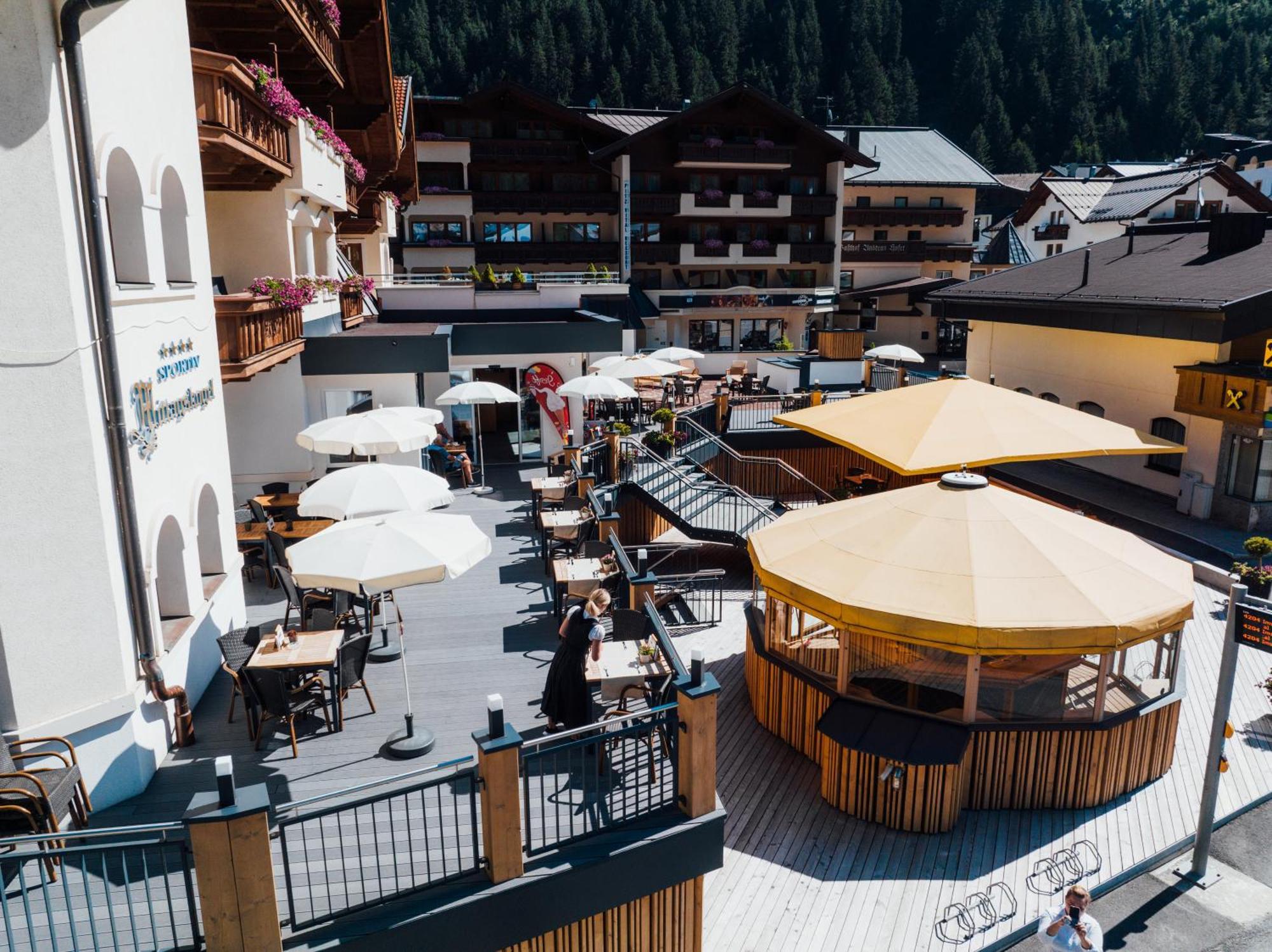 Hotel Mittagskogel Pitztal ザンクト・レオンハルト・イム・ピッツタール エクステリア 写真